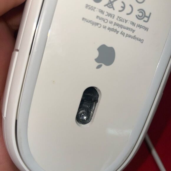 Apple Sleek White USB Mouse - Picture 6 of 6